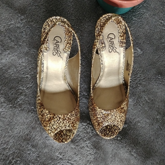 Carlos Santana Elise Snake Print Heeled Slingback - Picture 10 of 12